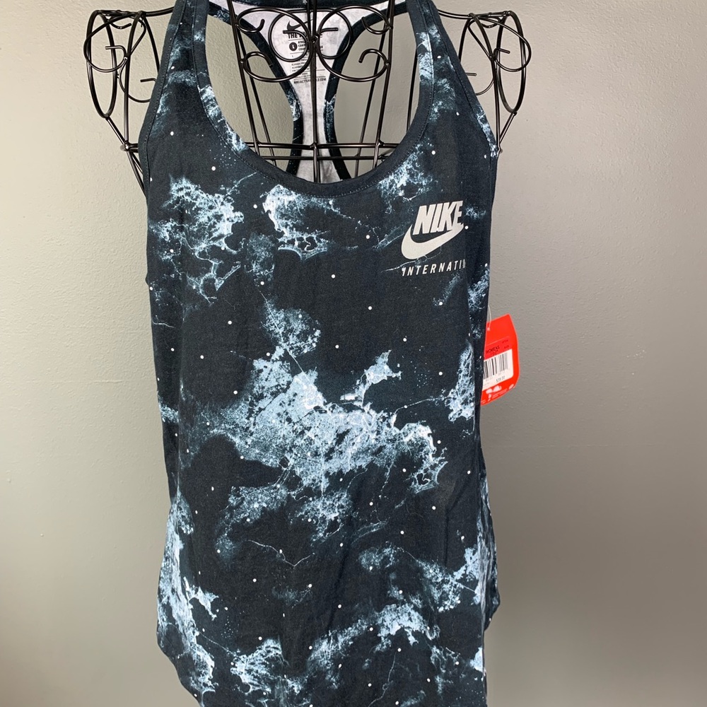 Nike workout tank top size large NWT